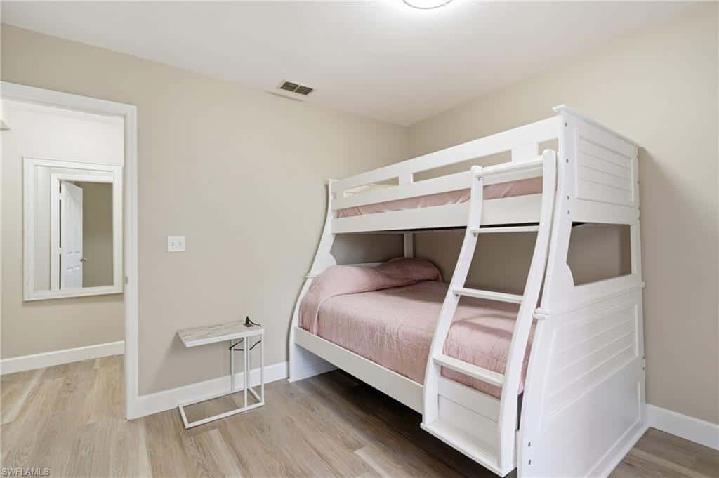 575 Augusta Blvd #1-5, Naples, photo 21