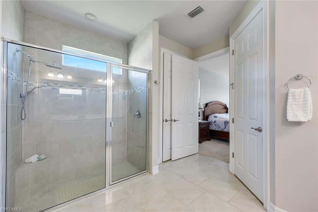 18725 Lake Hammock Dr, Naples, photo 11