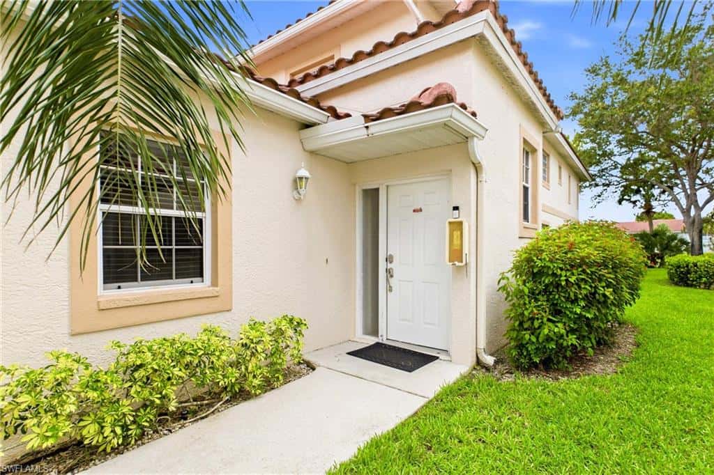 675 Luisa Ln #4, Naples, photo 5