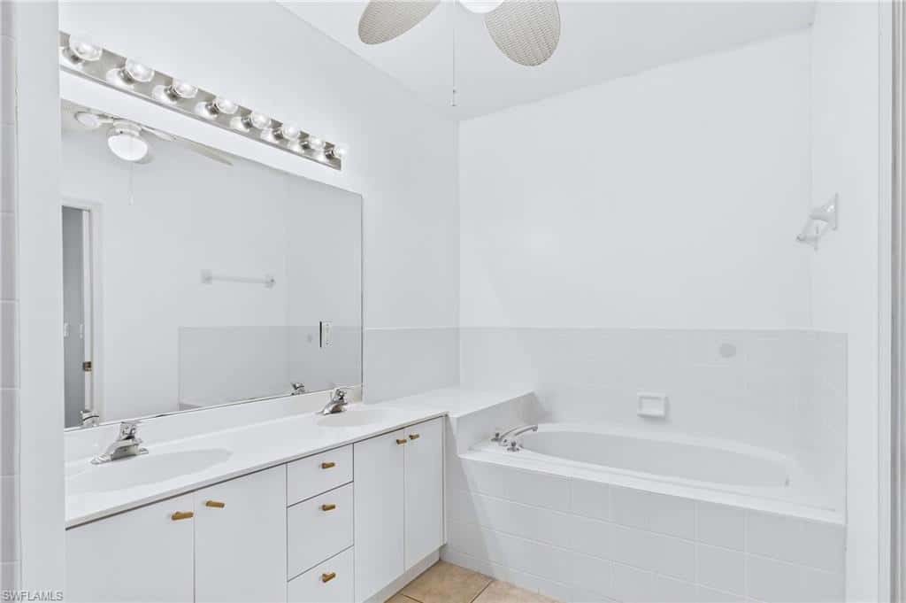 675 Luisa Ln #4, Naples, photo 18