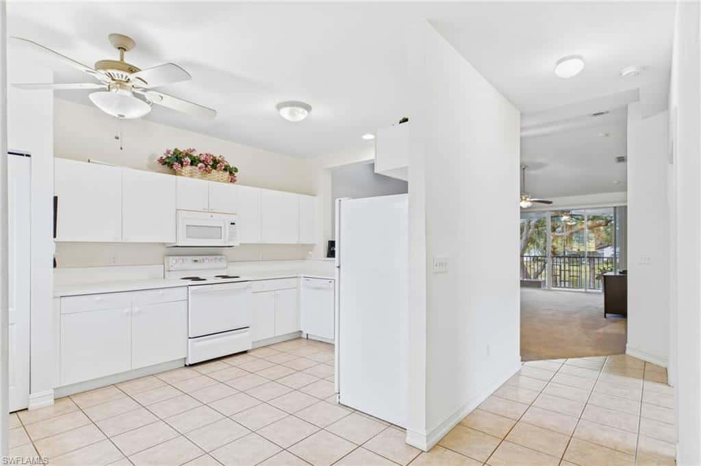 675 Luisa Ln #4, Naples, photo 8