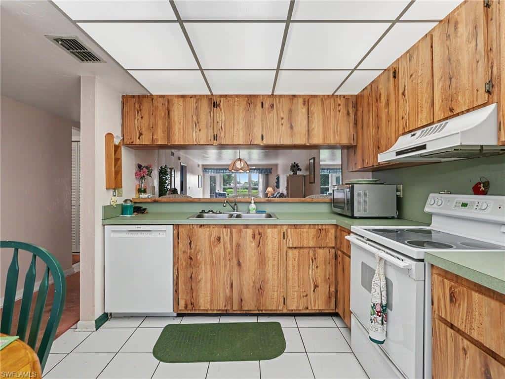3816 Snowflake Ln #1303, Naples, photo 6