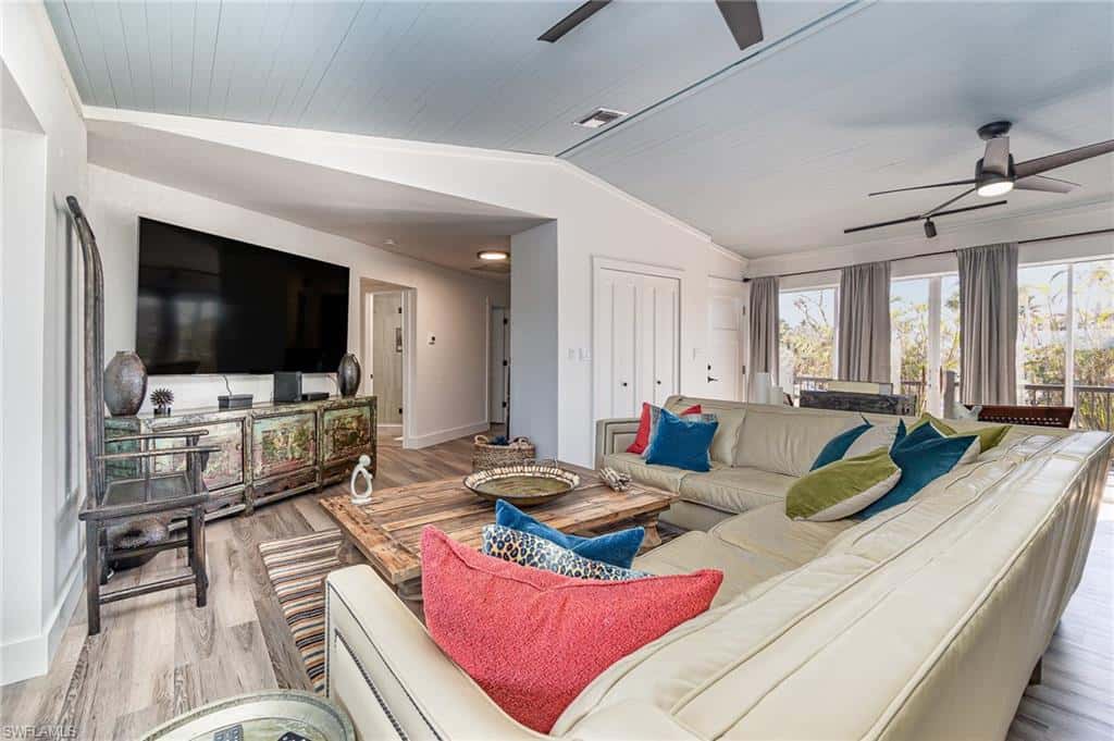 1720 Middle Gulf Dr, Sanibel, photo 16