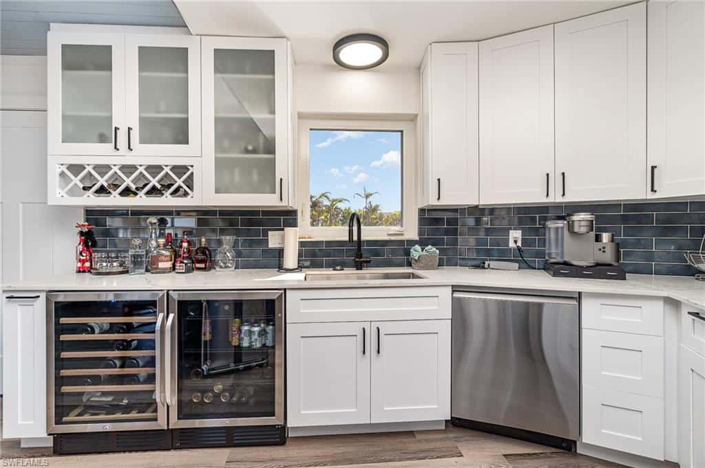1720 Middle Gulf Dr, Sanibel, photo 10