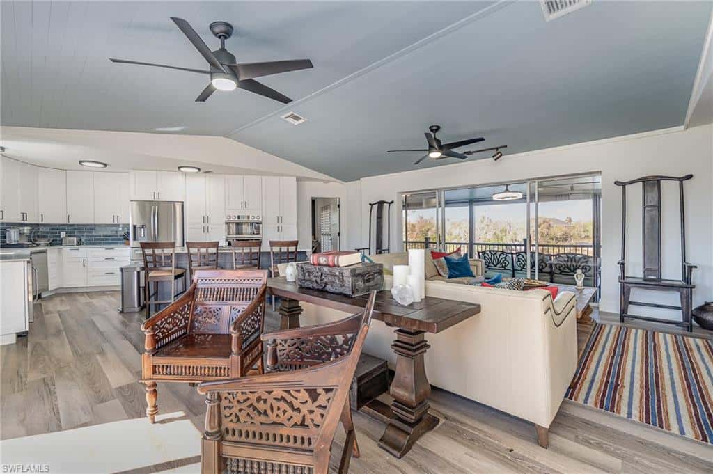 1720 Middle Gulf Dr, Sanibel, photo 15