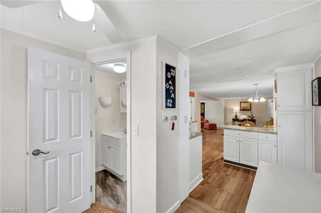 522 Menton Ln, Naples, photo 6