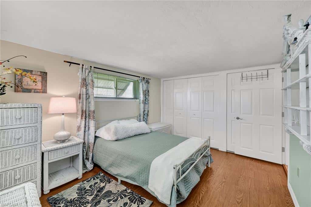 522 Menton Ln, Naples, photo 13