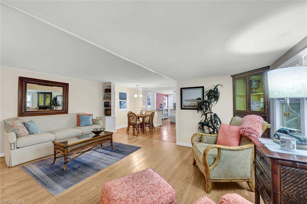 522 Menton Ln, Naples, photo 10