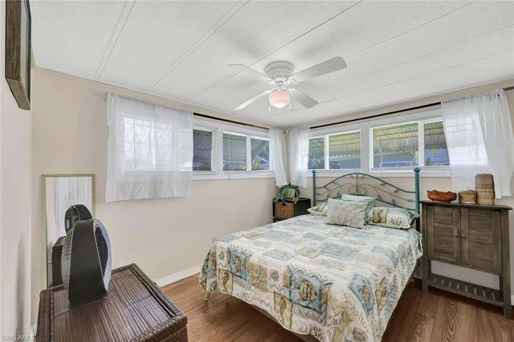 522 Menton Ln, Naples, photo 15