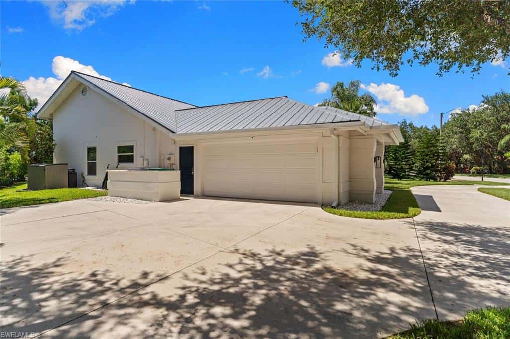 245 Monterey Dr, Naples, photo 39
