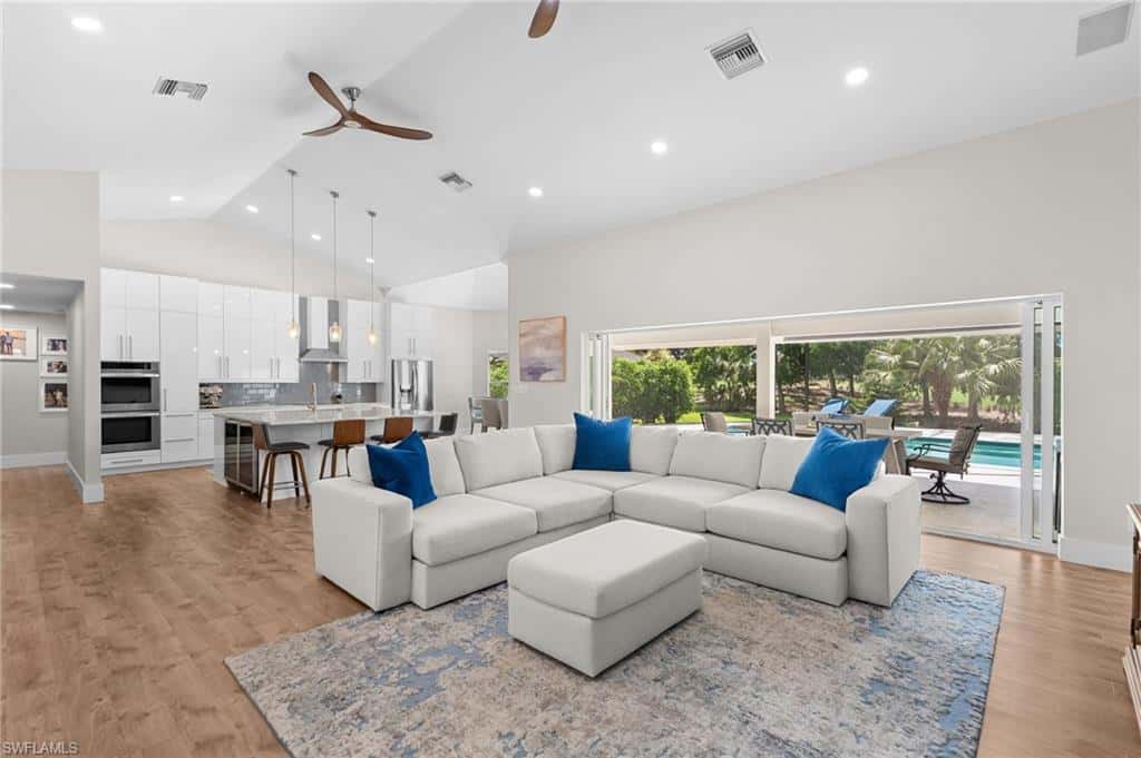 245 Monterey Dr, Naples, photo 4