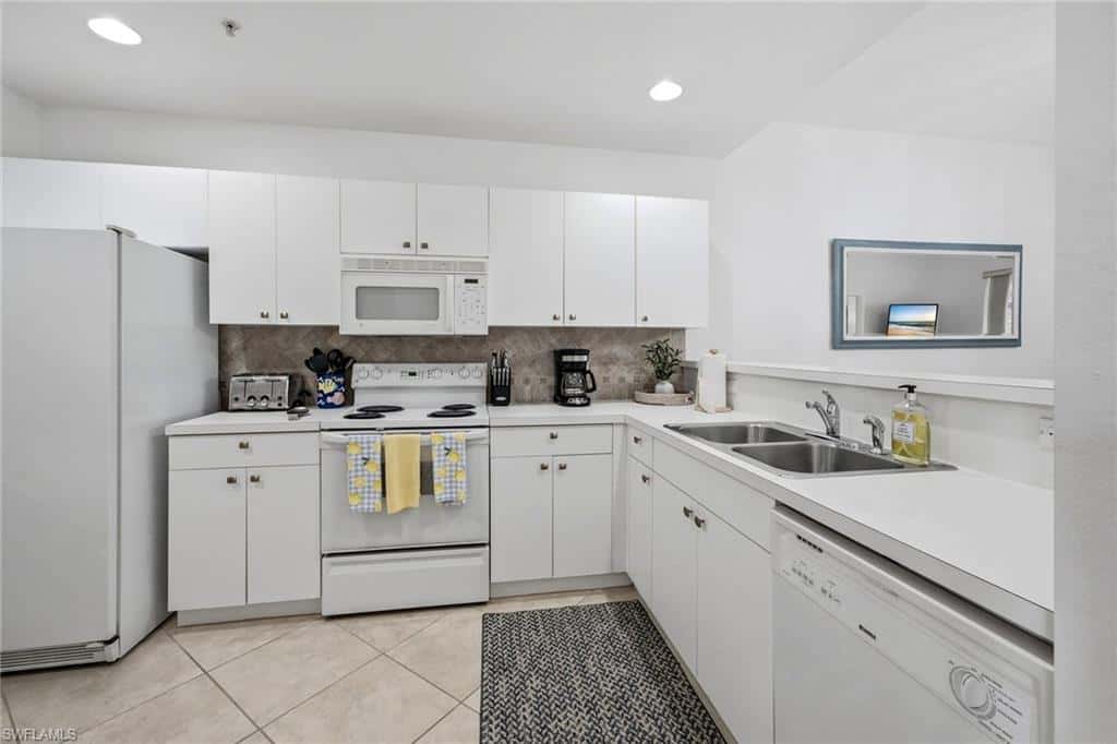 8335 Whisper Trace Way #105, Naples, photo 11