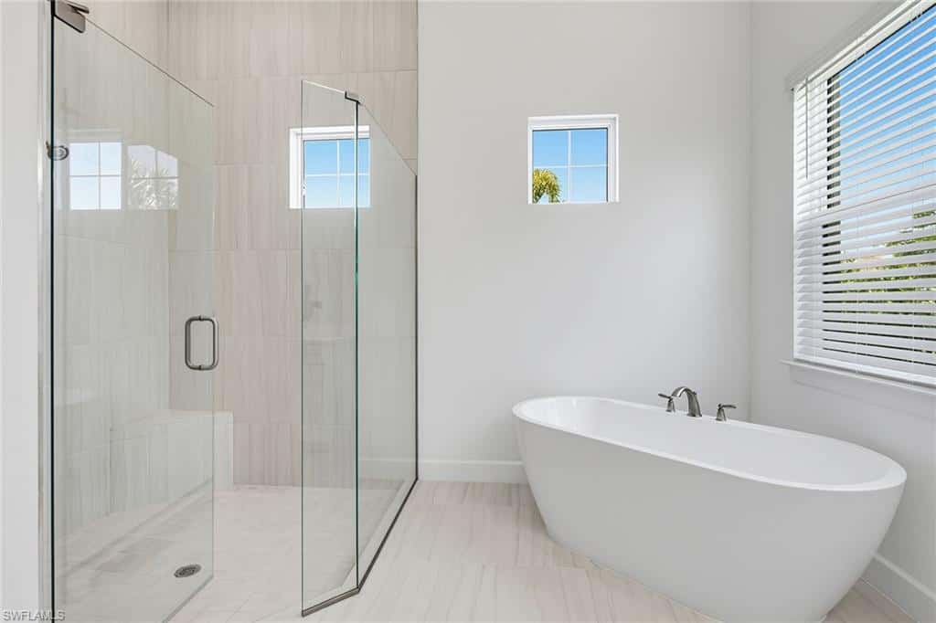 15372 Turin Dr, Naples, photo 12