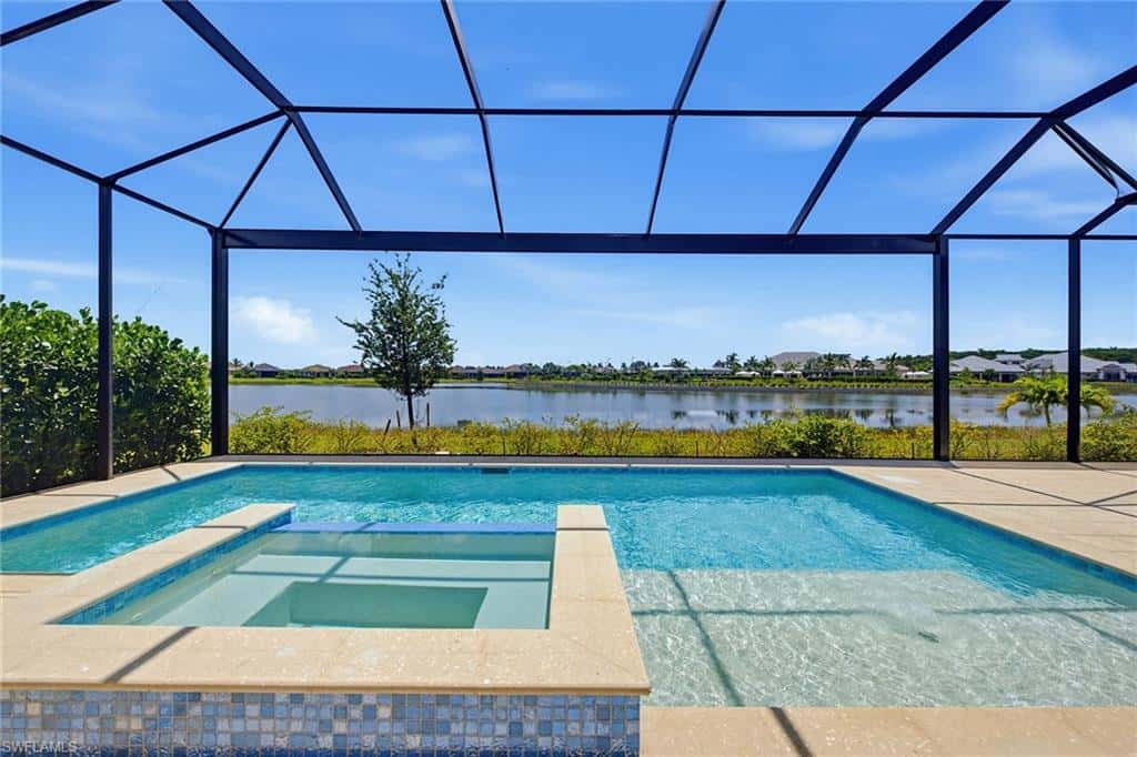 15372 Turin Dr, Naples, photo 32