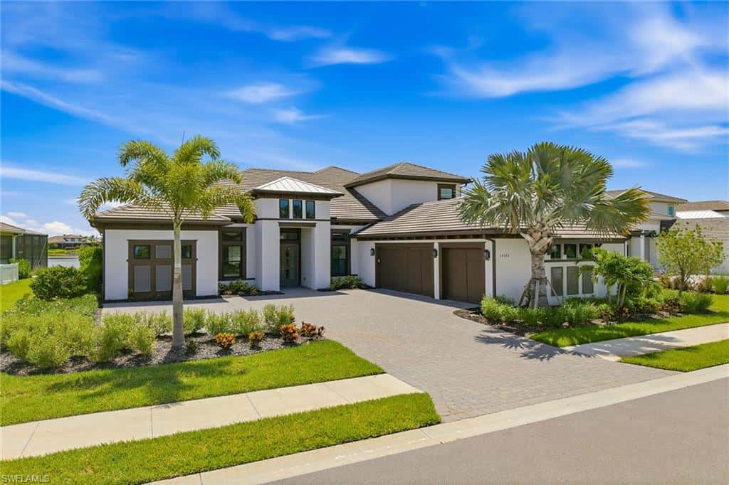 15372 Turin Dr, Naples, photo 35