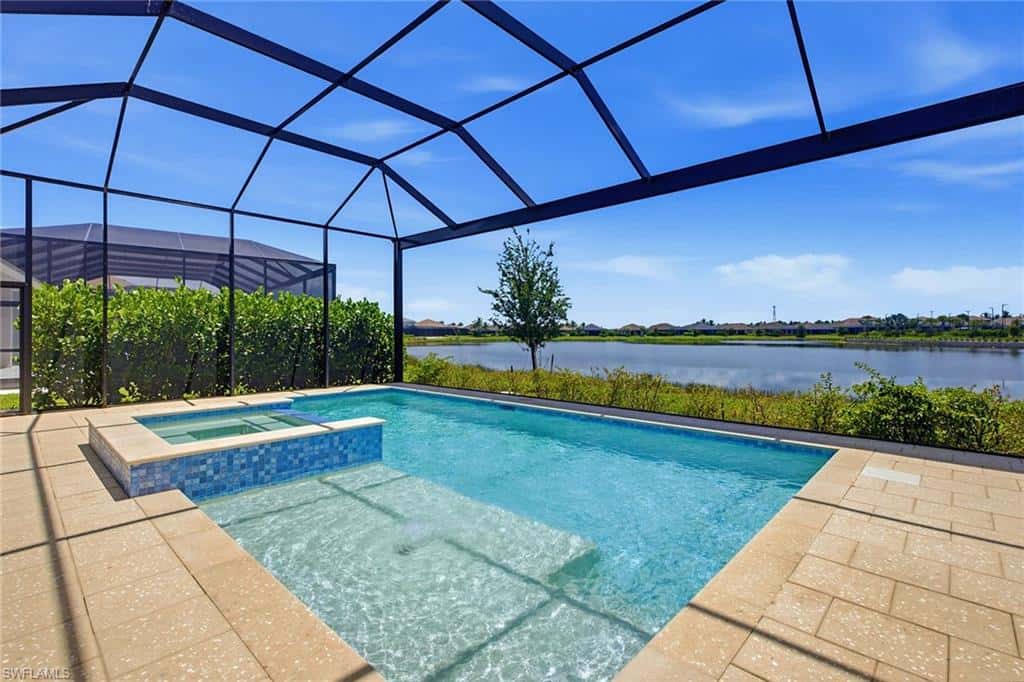 15372 Turin Dr, Naples, photo 31