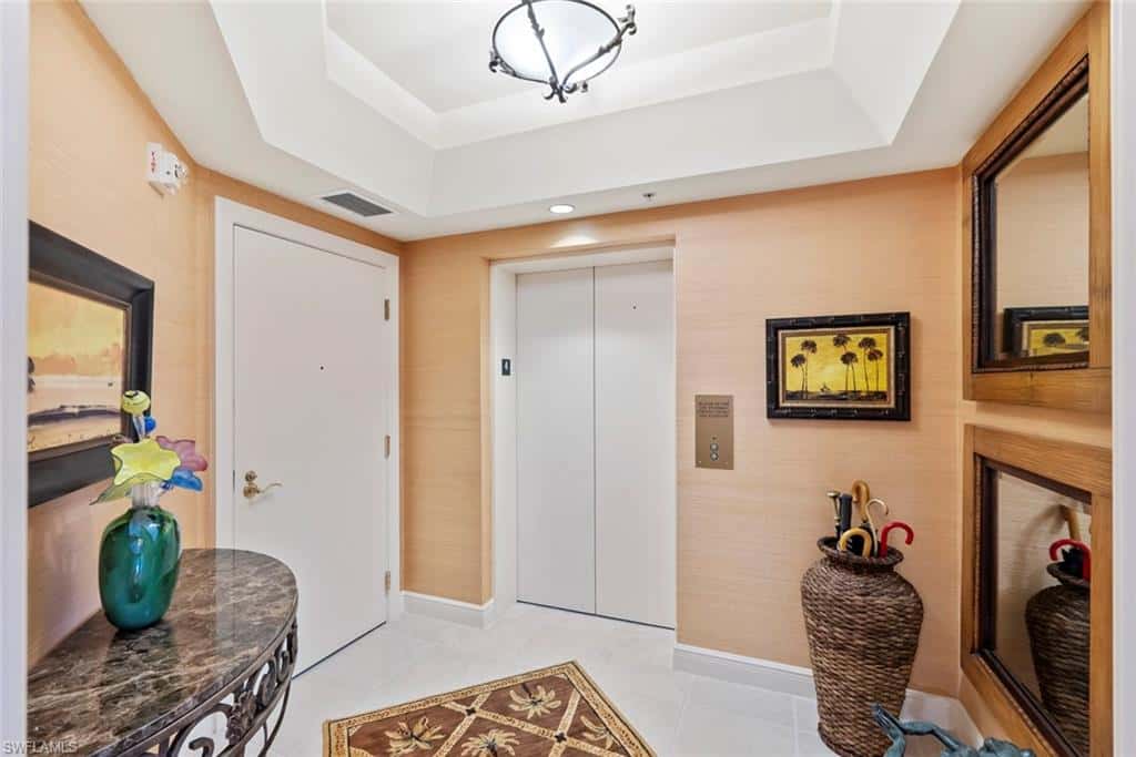1060 Borghese Ln #403, Naples, photo 5