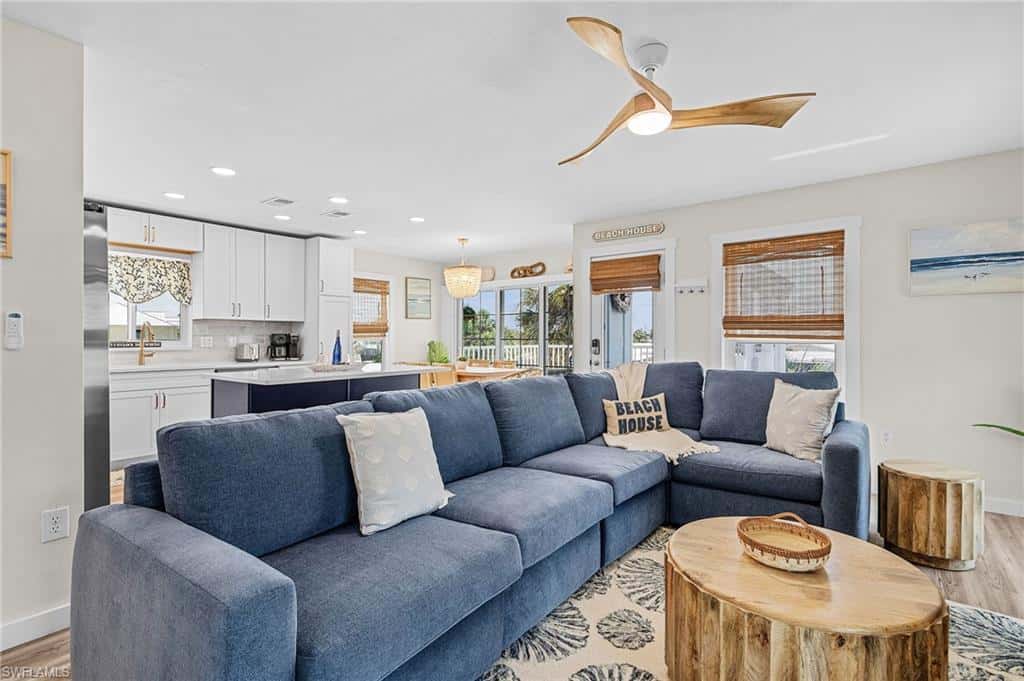 197 Madison Ct, Fort Myers Beach, photo 13