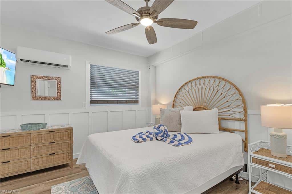 197 Madison Ct, Fort Myers Beach, photo 30