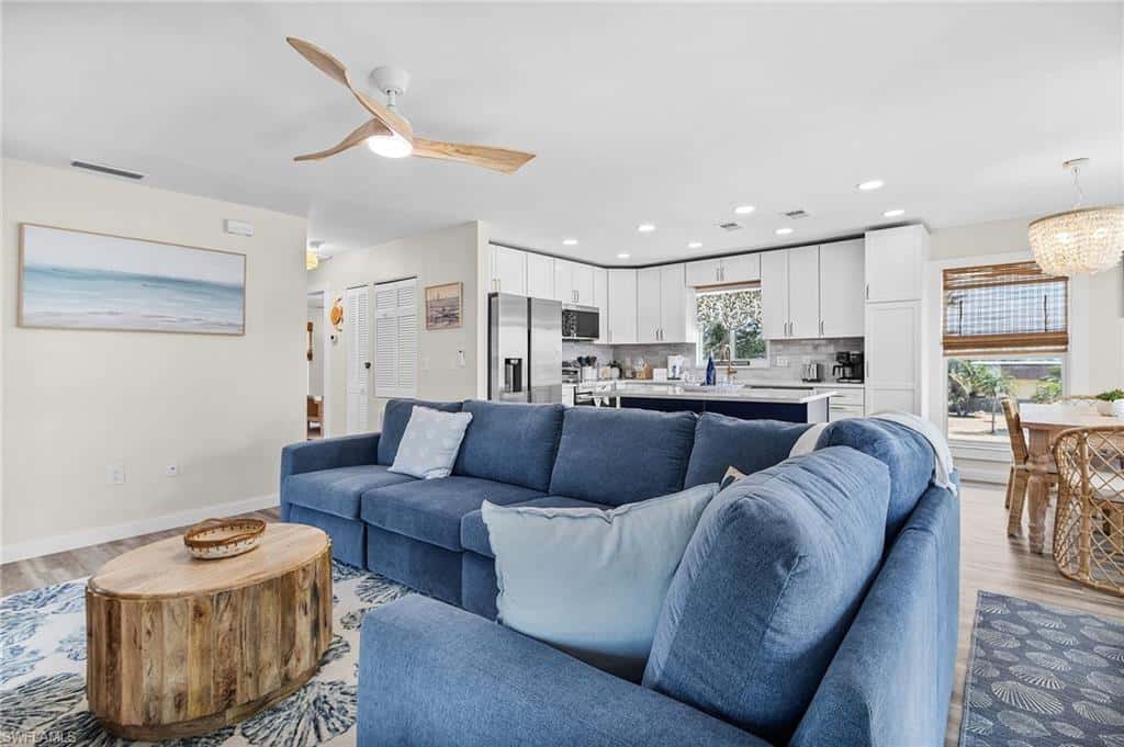 197 Madison Ct, Fort Myers Beach, photo 14