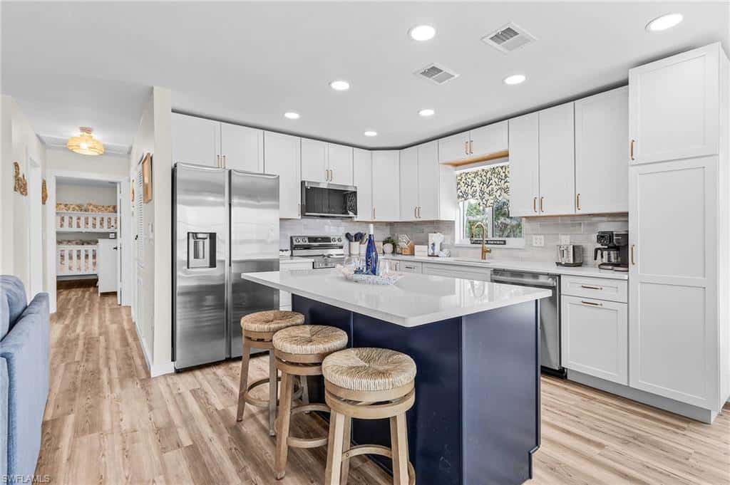 197 Madison Ct, Fort Myers Beach, photo 15