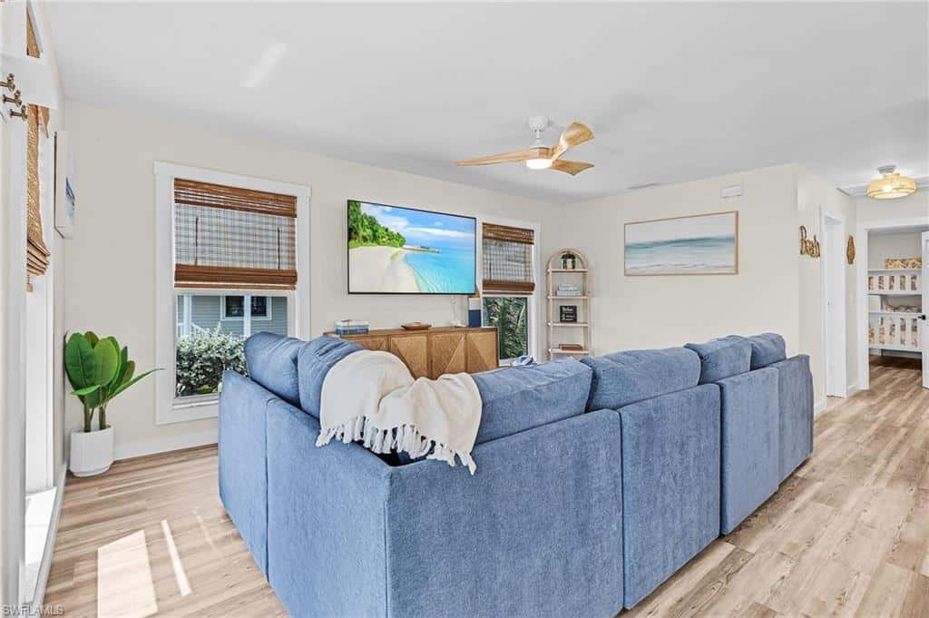 197 Madison Ct, Fort Myers Beach, photo 11