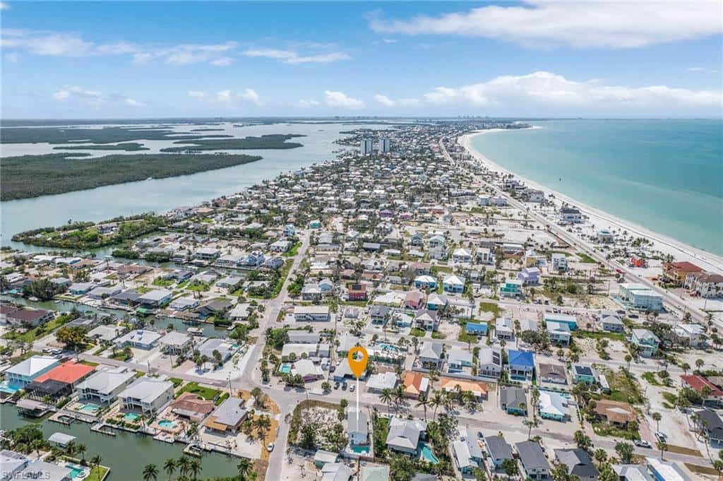 197 Madison Ct, Fort Myers Beach, photo 39