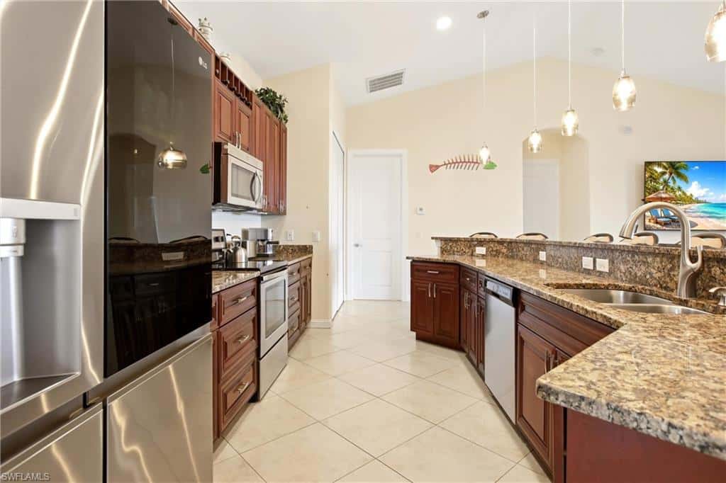 1720 Old Burnt Store Rd, Cape Coral, photo 17