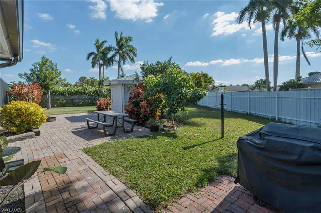 1026 Town And River Dr, Fort Myers, photo 26