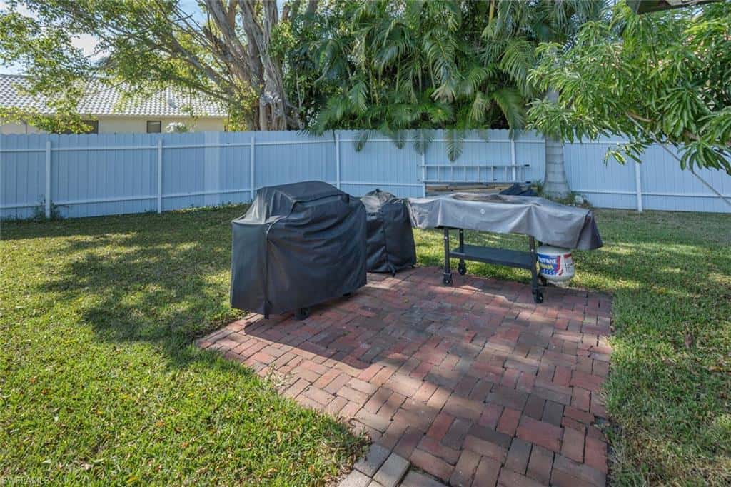 1026 Town And River Dr, Fort Myers, photo 36