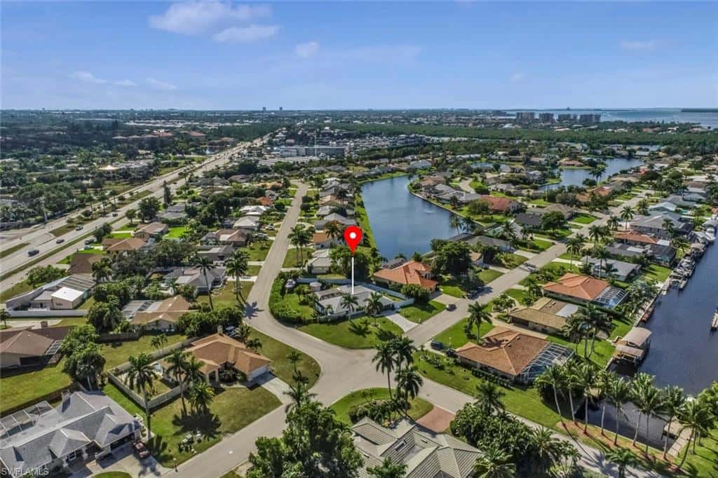 1026 Town And River Dr, Fort Myers, photo 34