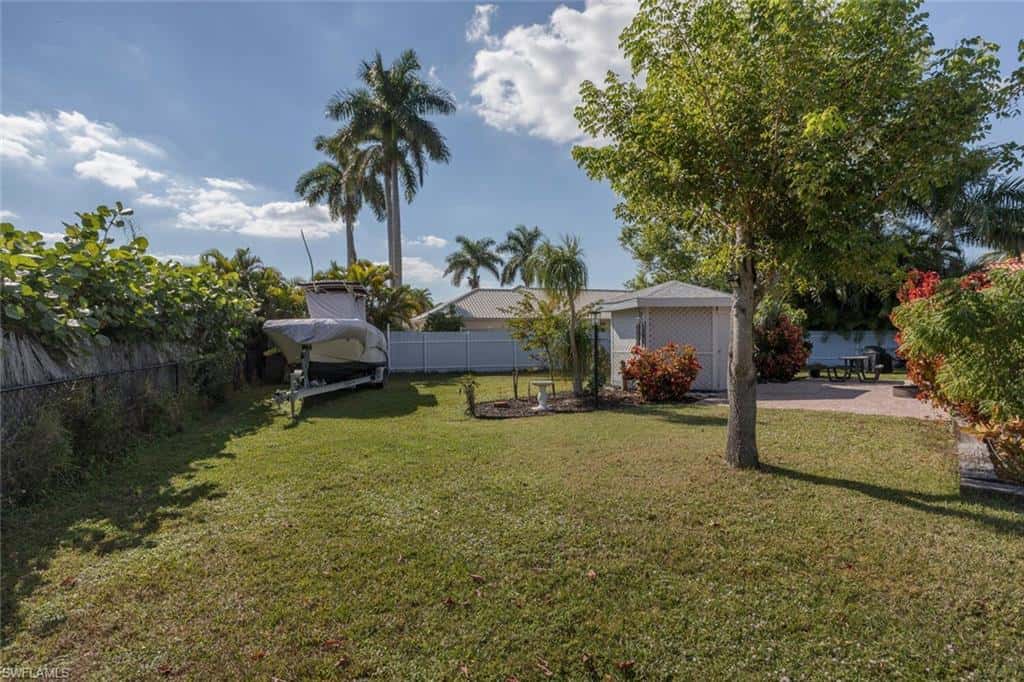 1026 Town And River Dr, Fort Myers, photo 37