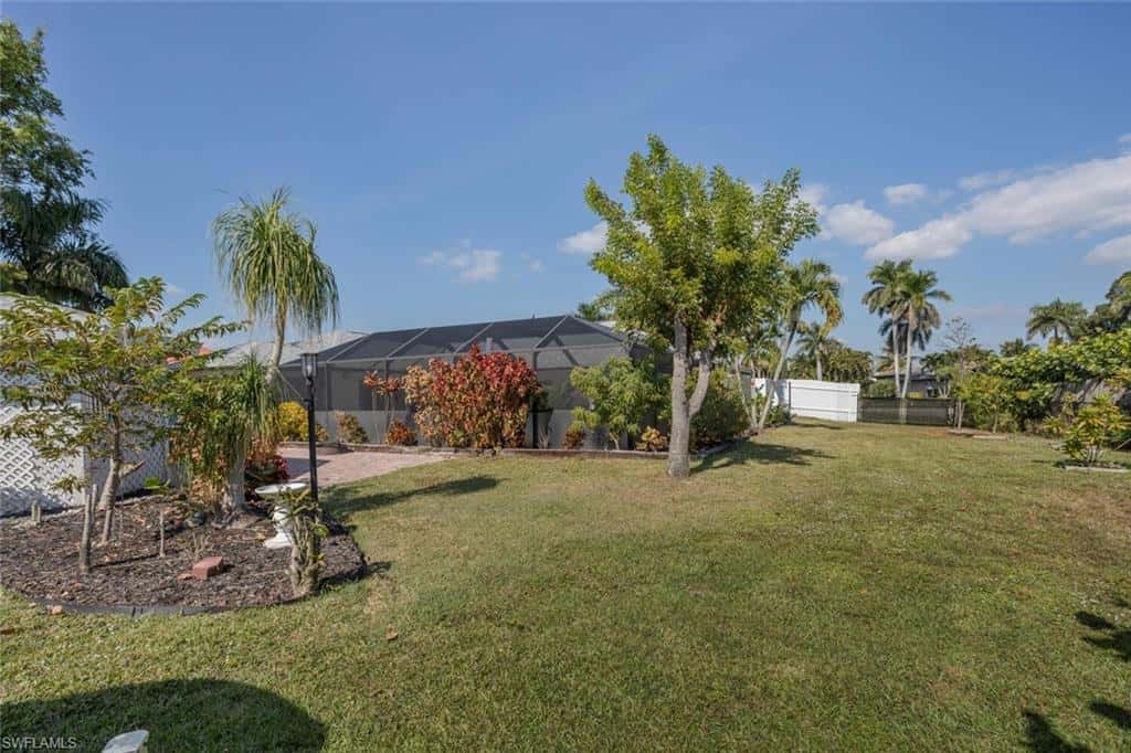 1026 Town And River Dr, Fort Myers, photo 35