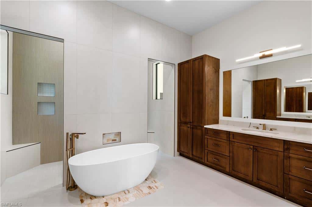 846 Cypress Lake Cir, Fort Myers, photo 38