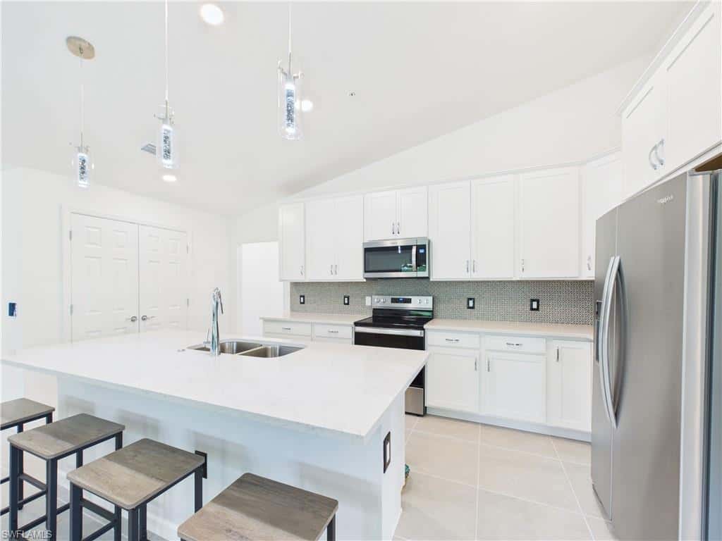 5683 Mayflower Way #901, Naples, photo 9