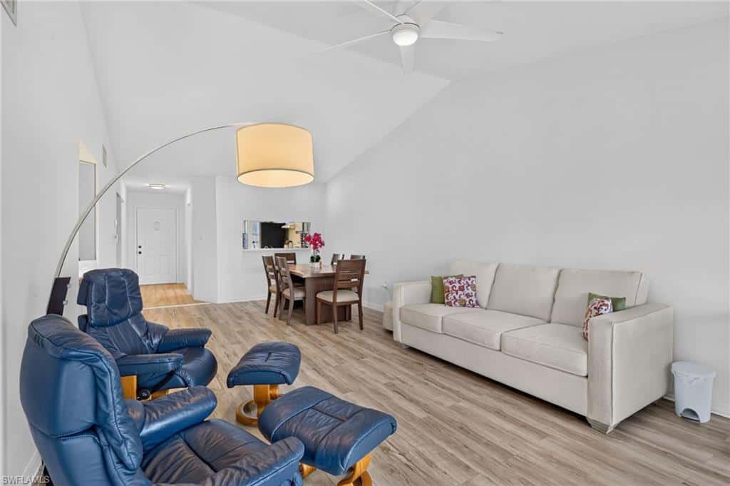 909 Augusta Blvd #7, Naples, photo 5