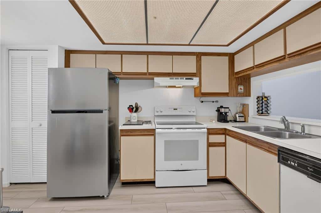 909 Augusta Blvd #7, Naples, photo 11