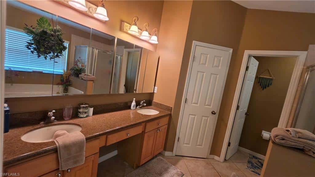 12810 Aston Oaks Dr, Fort Myers, photo 13