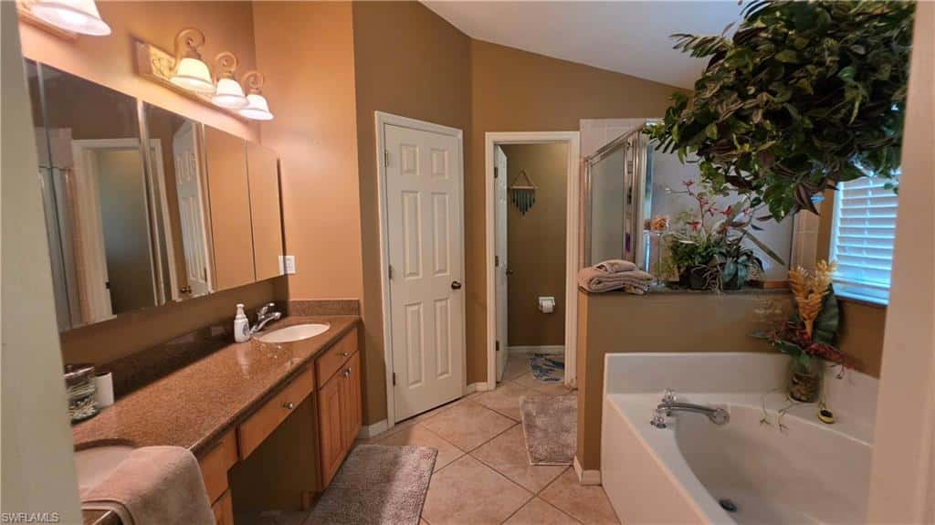 12810 Aston Oaks Dr, Fort Myers, photo 14