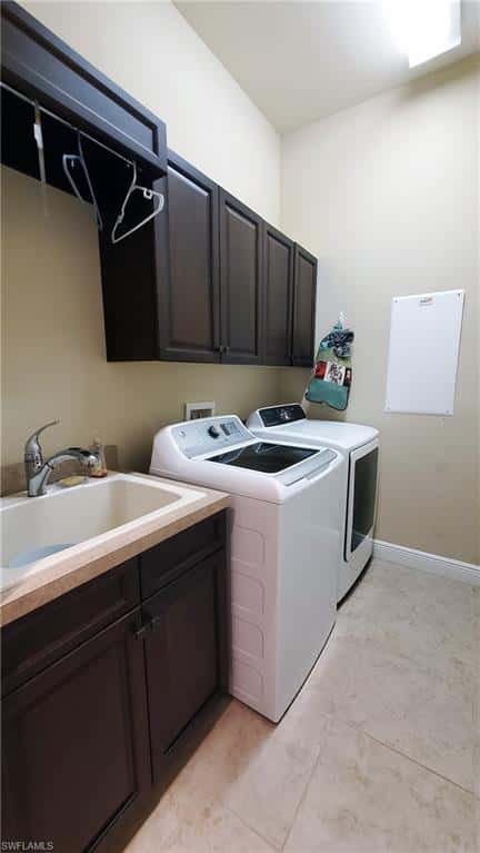 447 Avalon Dr, Cape Coral, photo 44