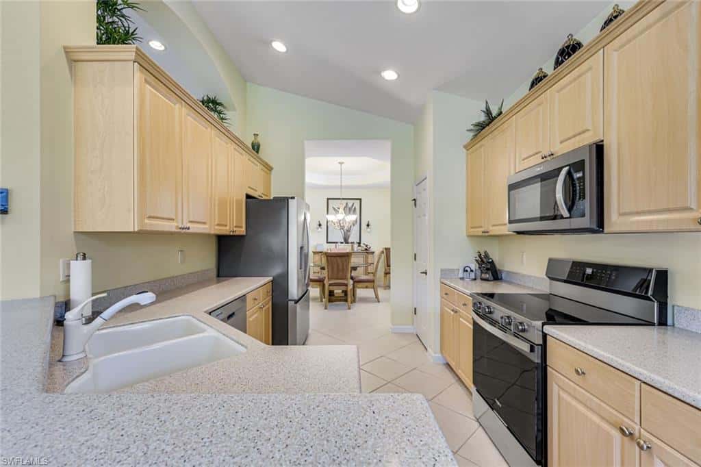 6858 Ascot Dr #201, Naples, photo 10