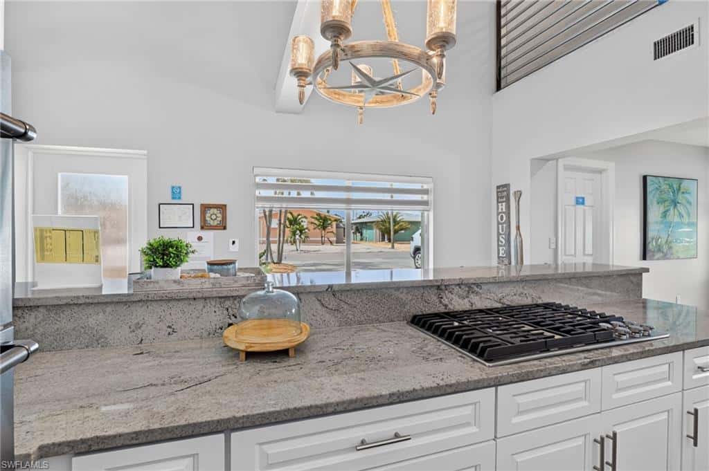 309 Donora Blvd, Fort Myers Beach, photo 13