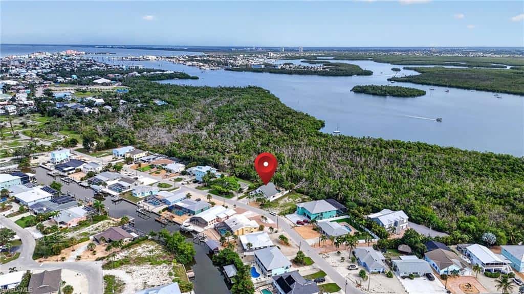 309 Donora Blvd, Fort Myers Beach, photo 49