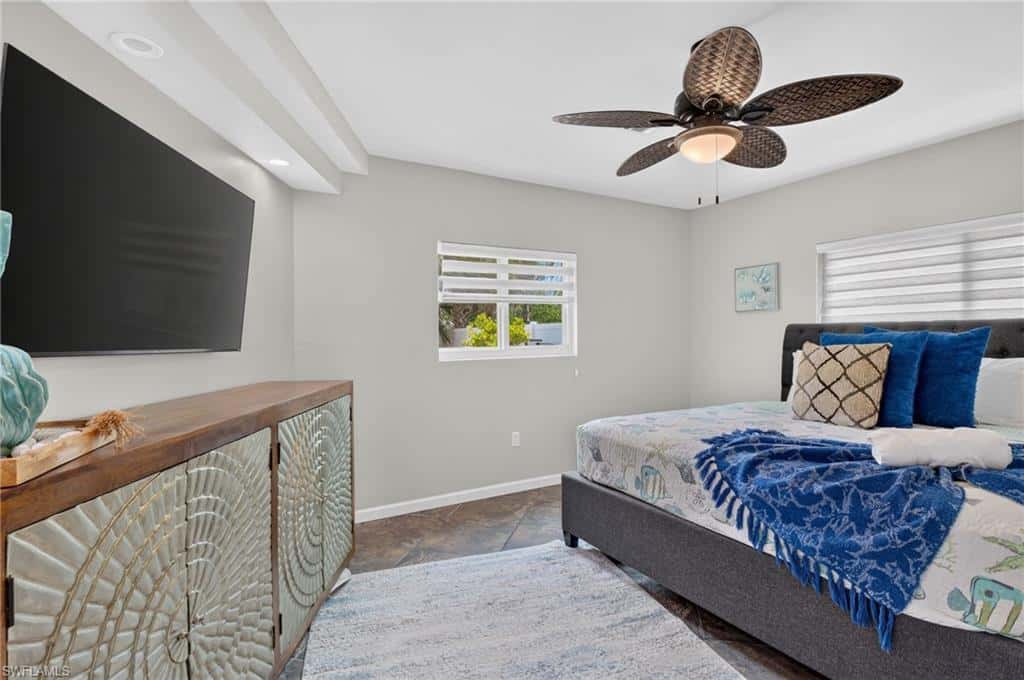309 Donora Blvd, Fort Myers Beach, photo 35