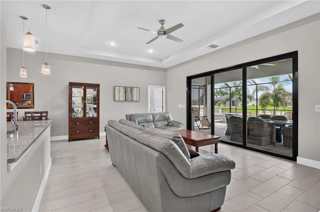 307 Gleason Pkwy, Cape Coral, photo 7
