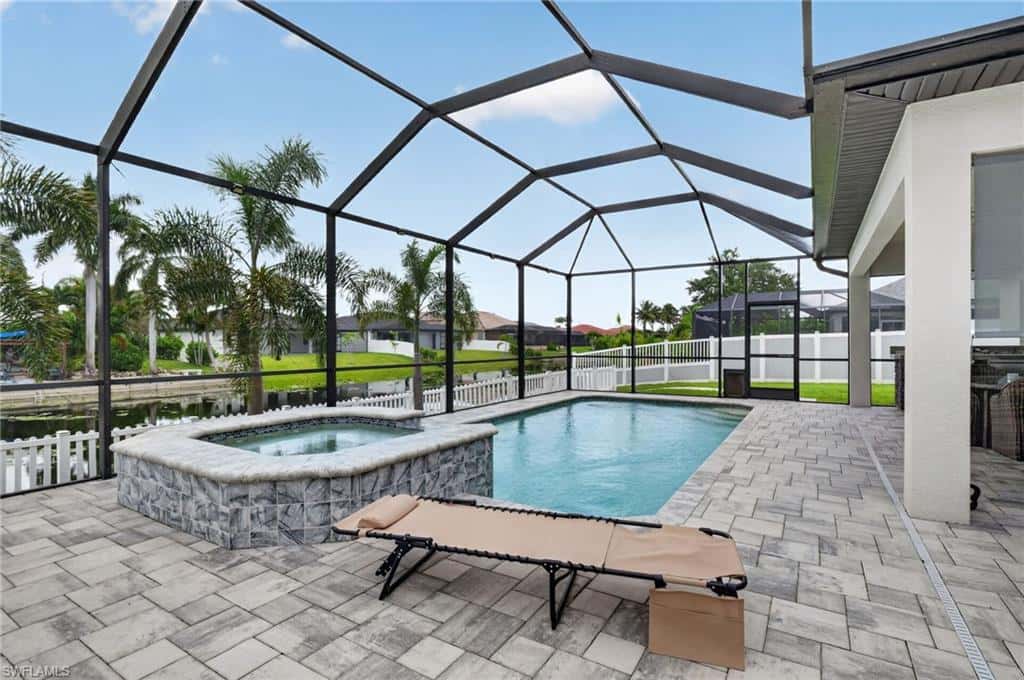 307 Gleason Pkwy, Cape Coral, photo 32