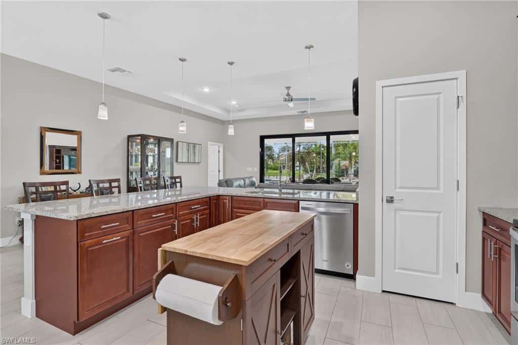 307 Gleason Pkwy, Cape Coral, photo 15