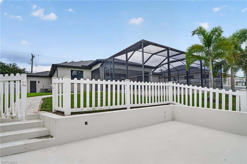 307 Gleason Pkwy, Cape Coral, photo 35