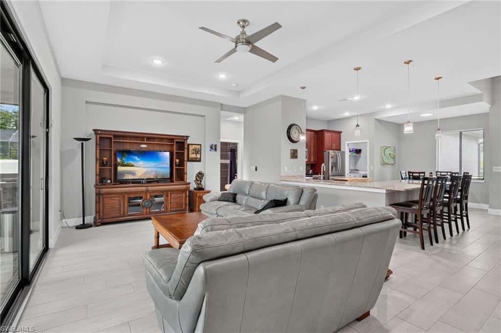 307 Gleason Pkwy, Cape Coral, photo 4