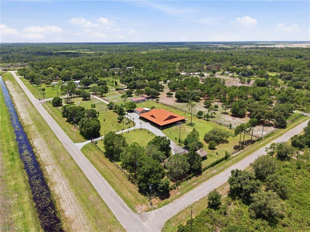 842 Hunting Club Ave, Clewiston, photo 46